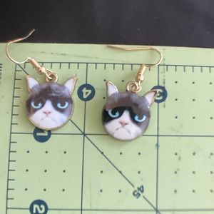 Grumpy cat charm earrings